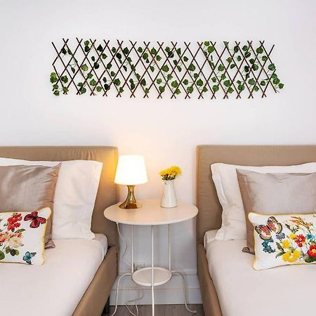 Urban & Trendy Duplex Close To Lx Factory By Trip2Portugal Лиссабон Экстерьер фото